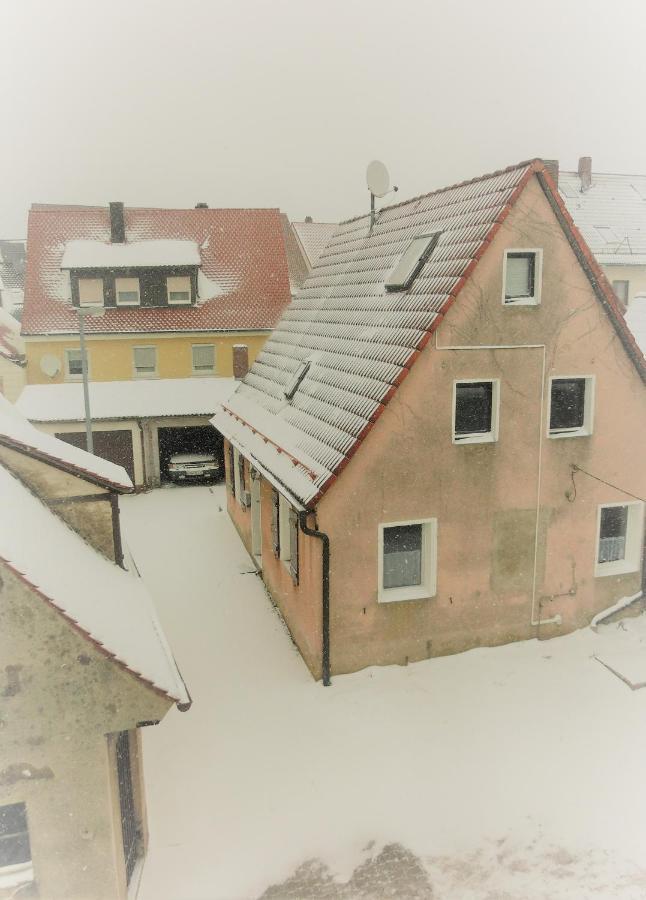 Ferien-Messe-Handwerkerwohnung-Haustiere Willkommen Lauf an der Pegnitz Εξωτερικό φωτογραφία